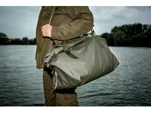 Trakker Products Trakker Nepromokavá taška na lehátko - Downpour Roll-Up Carryall