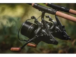 Giants fishing Naviják Deluxe Reel FS 9000 + cívka 10000 ZDARMA!