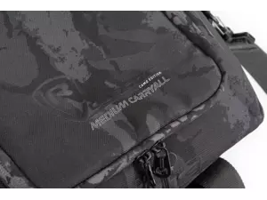 FOX RAGE Taška VOYAGER CAMO MEDIUM CARRYALL