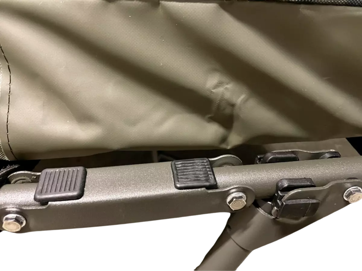 LK Baits Camo Bedchhair 8 leg XL