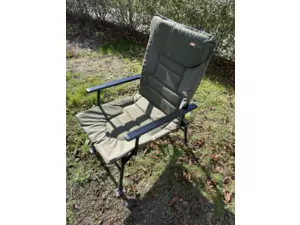 Křeslo JRC Defender Hi-Recliner Armchair VYSTAVENÝ KUS