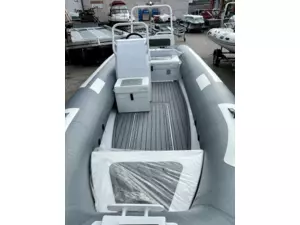 BOAT007 nafukovací člun RIB 480 ALU Sundeck