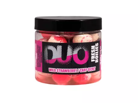 LK Baits DUO X-Tra Fresh Boilies Wild Strawberry/Carp Secret