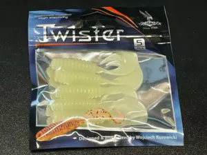 MIKADO LURE - SEA TWISTER 7.5cm - PHOSPHO - 5ks VÝPRODEJ