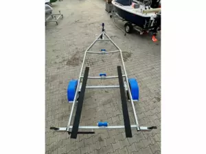 BOAT007 lodní přívěs M750 s vestavným voděodolným a vodotěsným LED panelem