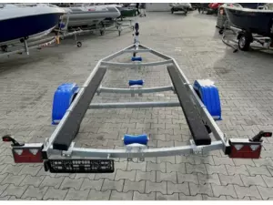 BOAT007 lodní přívěs M750 s vestavným voděodolným a vodotěsným LED panelem