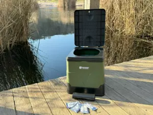 HOLDCARP Přenosná Toaleta Portable Toi + toaletní příslušenství Toi Garbage kit