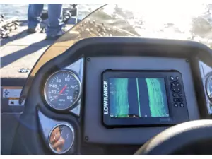 LOWRANCE EAGLE 7 SE SONDOU 83/200 HDI + baterie a nabíječka ZDARMA