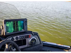 LOWRANCE EAGLE 7 SE SONDOU 83/200 HDI + baterie a nabíječka ZDARMA