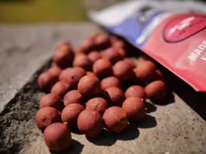 Carp Time G.B.U. Boilies STRAWBERRY PUNK