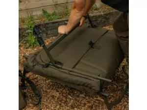 Avid Carp Lehátko Se Spacákem Revolve System