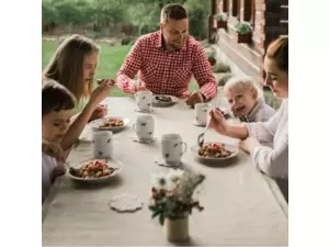 EXPRESS MENU Hovězí vývar s masem a zeleninou - 1 porce