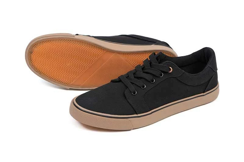 FOX Boty Black Canvas Shoe