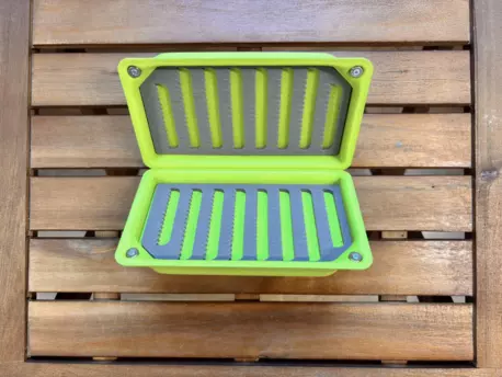 TRAPER Krabička na mušky plouvoucí fluo zelená