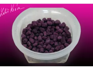 LK Baits Plovoucí Dumbel peletka Purple Plum 55 g