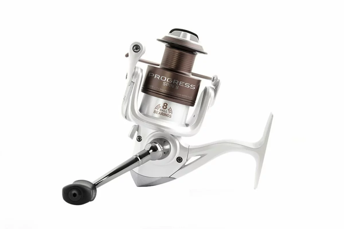 LUCKY JOHN Naviják Progress Spin 8 3000FD