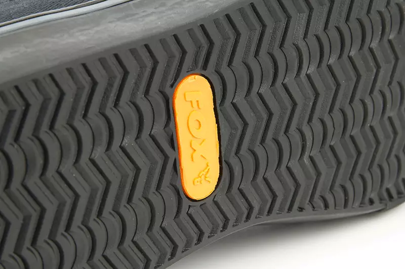 FOX Boty Black & Orange Casual Trainers VÝPRODEJ