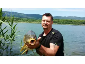 Tričko R-SPEKT DOUBLE CARP (zelený kapr)